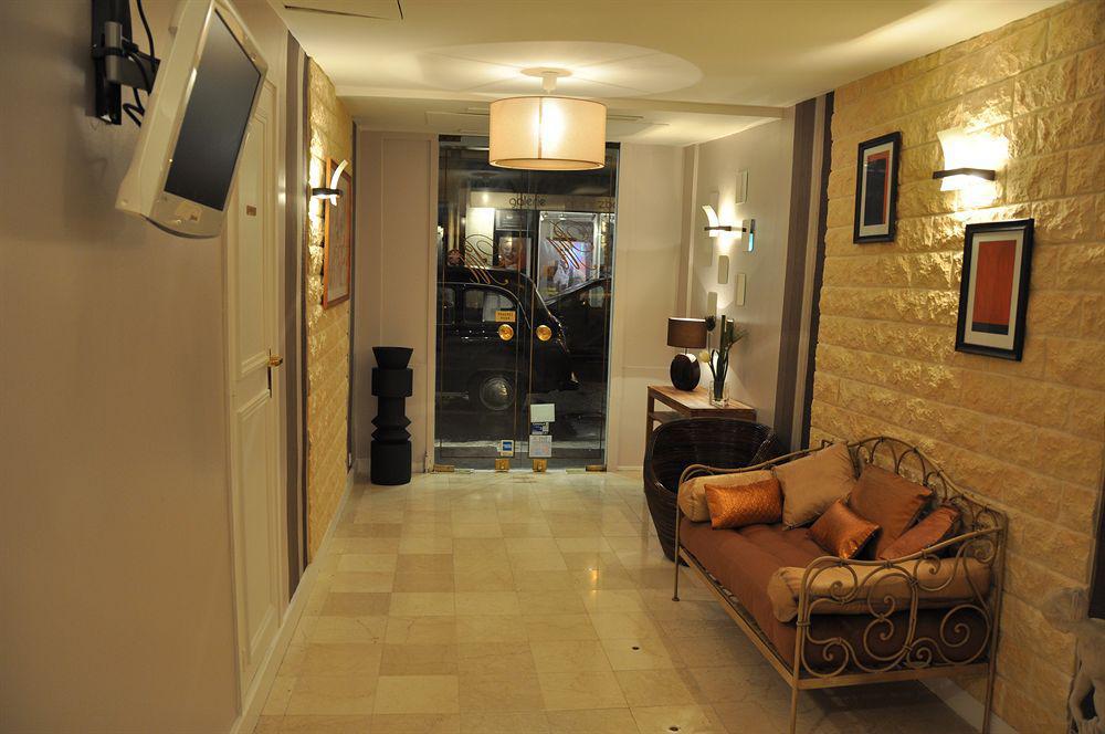 อมาสต็อง ปารีส Hotel ภายนอก รูปภาพ
